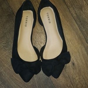 Black Flats 10 Wide